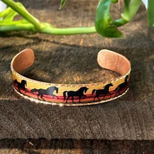Handmade Boho WesternCopper Estuarian Galloping Horse Design Bracelet, Gift Box